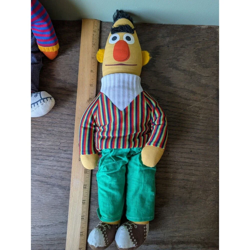 Vintage Knickerbocker Sesame Street Bert & Ernie Plush Dolls 15”